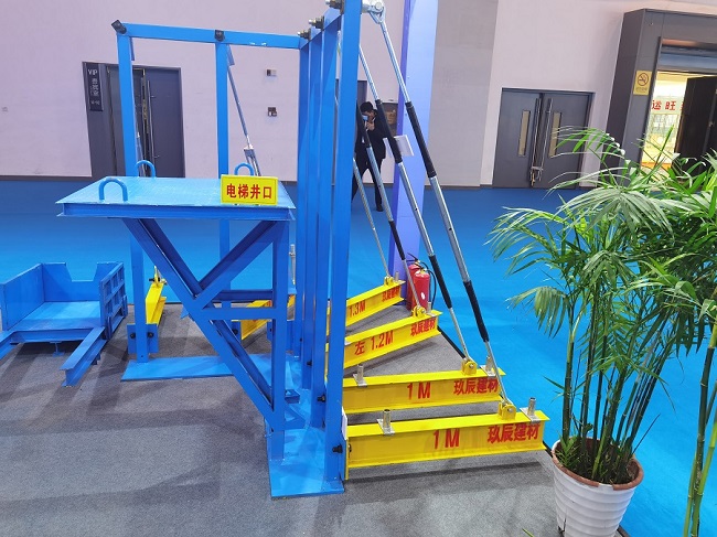 新型悬挑梁展示图
